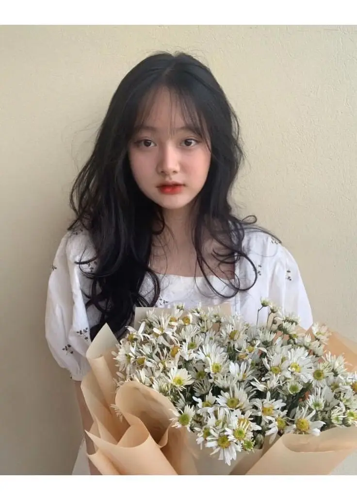 Ảnh Con Gái 18 Tuổi Xinh Xắn