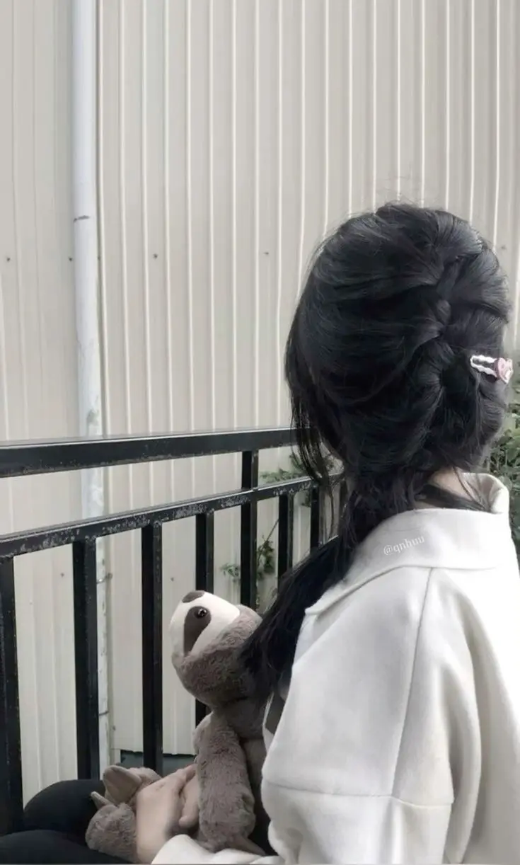 Ảnh Gái Chụp Dáng Che Mặt – Bộ Sưu Tập Đẹp