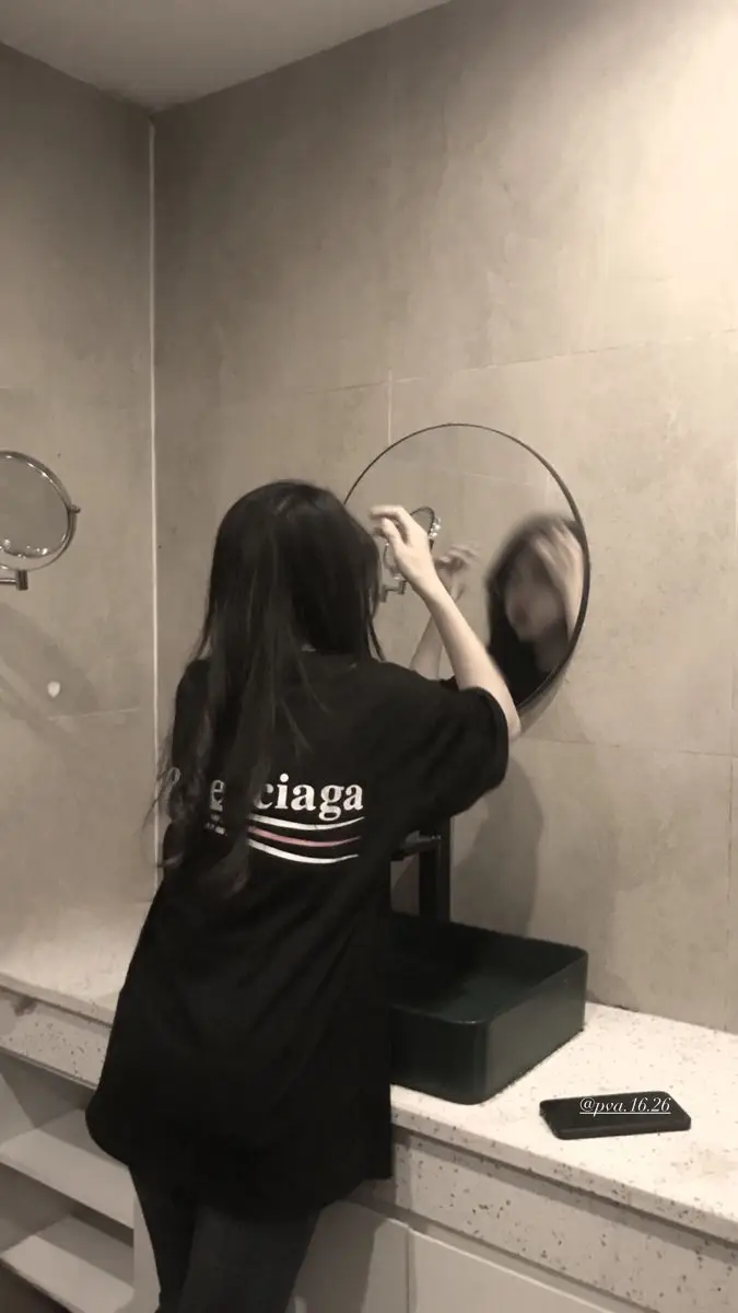 Ảnh Gái Chụp Sau Lưng: Chụp Hình Nghệ Thuật Từ Phía Sau