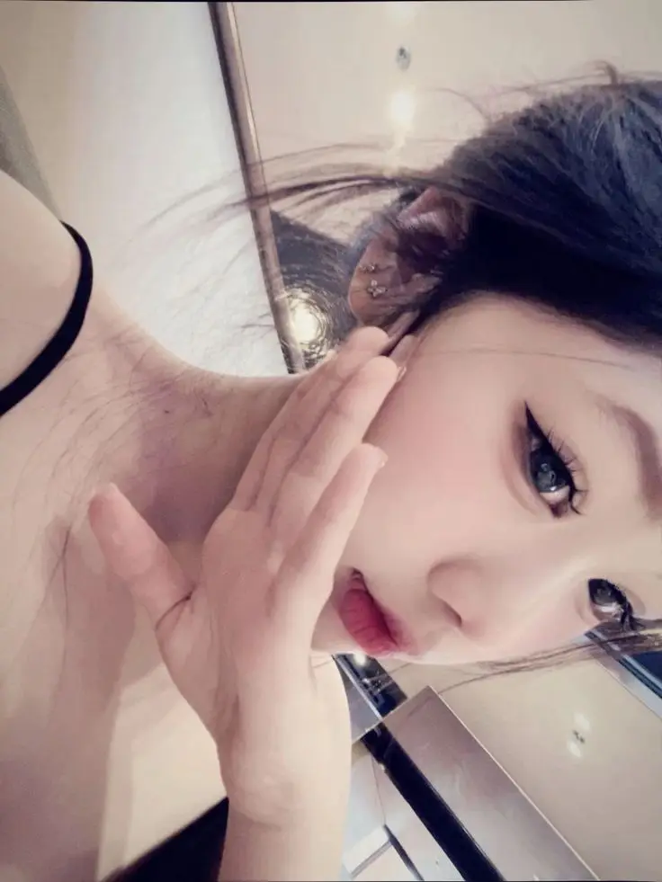 Ảnh Gái Trung Quốc Ngầu: Vẻ Đẹp Cá Tính Và Quyến Rũ