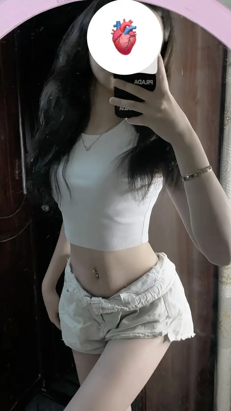 Ảnh Gái Xinh Khoe Body: Tự Tin Nổi Bật Trong Mọi Khung Hình