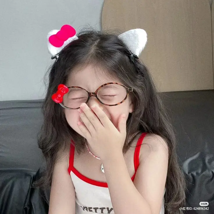 Avatar Couple – Bộ Ảnh Đôi Em Bé Cute Trên Facebook