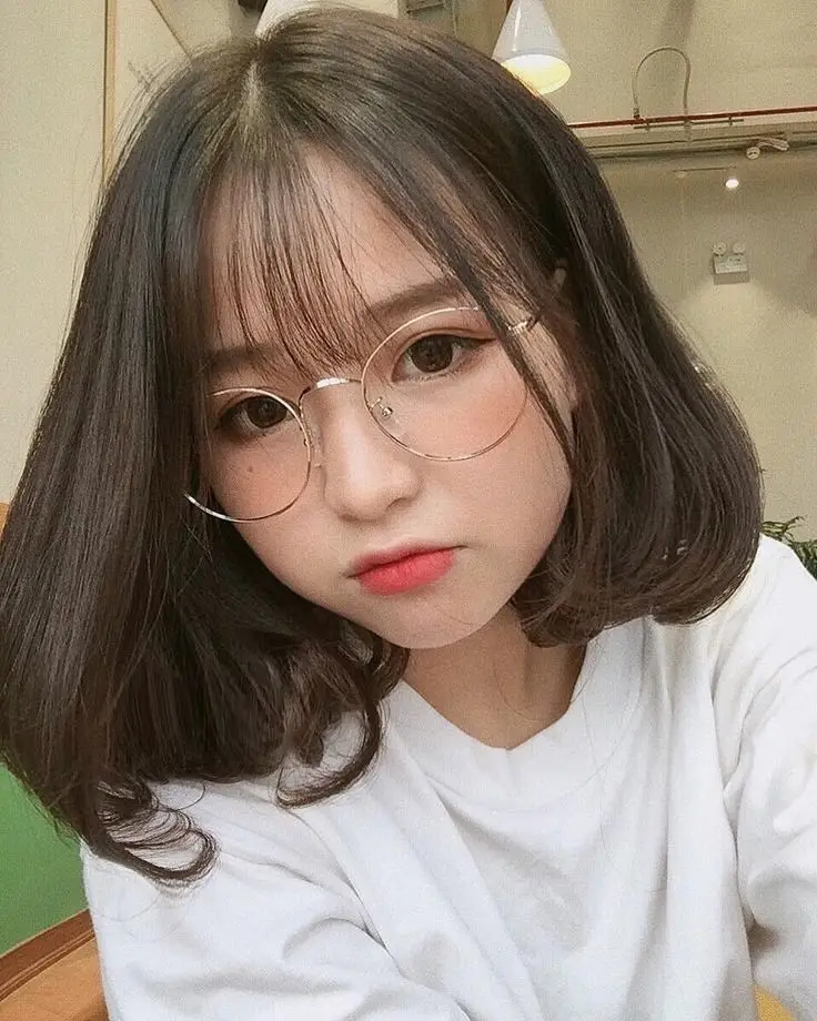 Gái Xinh Đeo Kính Cute: Bộ Sưu Tập Hấp Dẫn