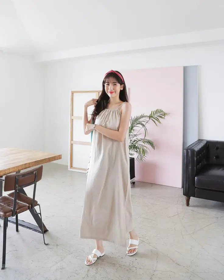 Gái Xinh Mặc Áo 2 Dây – Một Cuộc Hành Trình Thời Trang