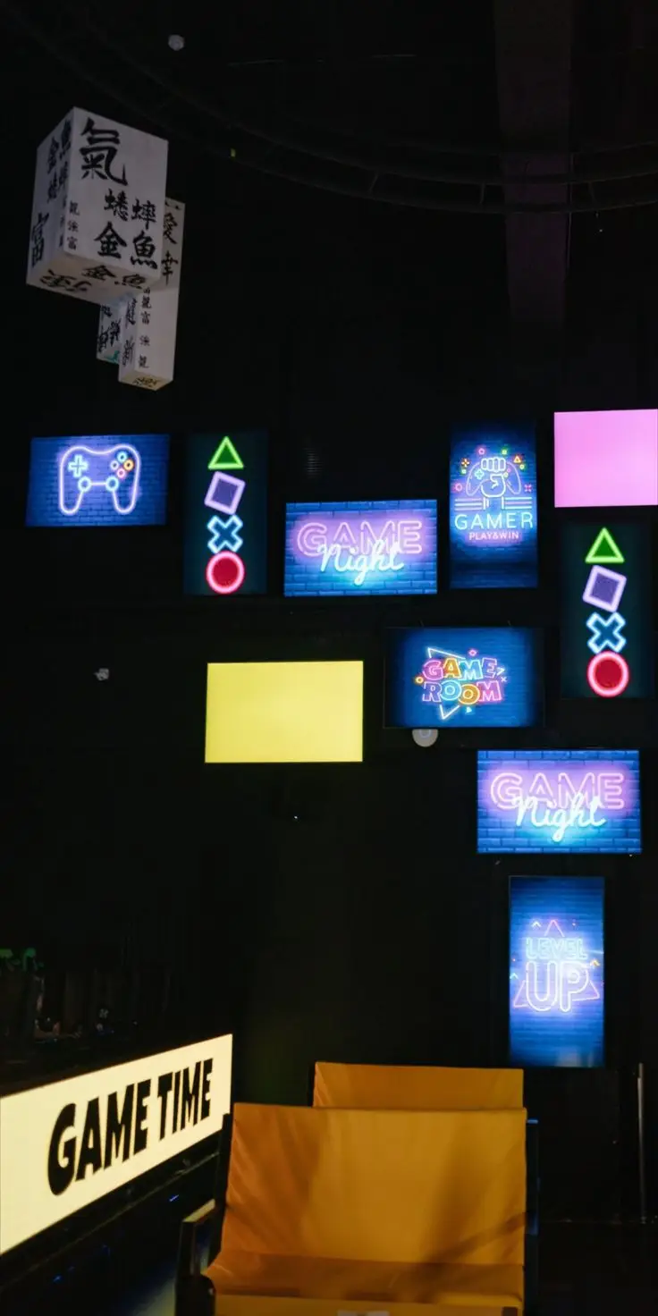 Hình Nền Game Thủ 4K Đầy Màu Sắc