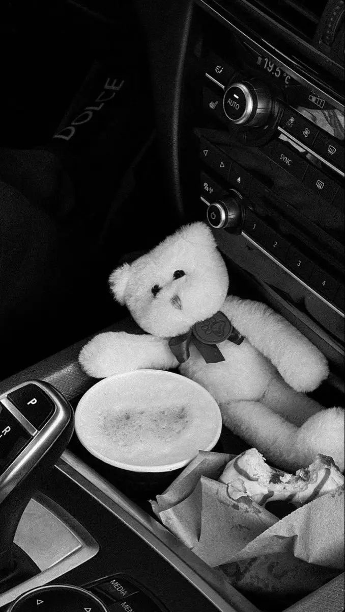 Hình nền trắng đen cute – Khám phá vẻ đẹp tối giản