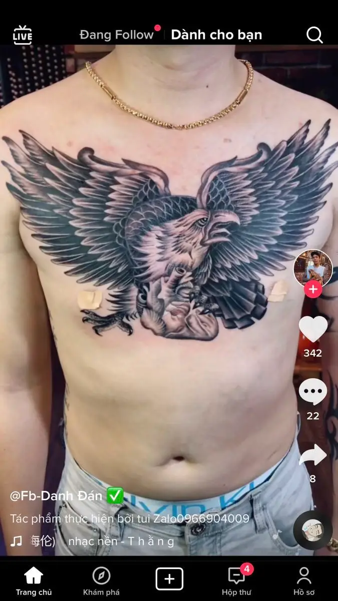 Hình Xăm Đại Bàng Sau Lưng: Sự Mạnh Mẽ Và Ý Nghĩa