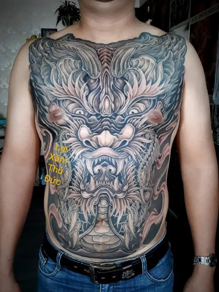 Hình Xăm Đầu Rồng Full Lưng: Biểu Tượng Quyền Lực và Uy Danh 36