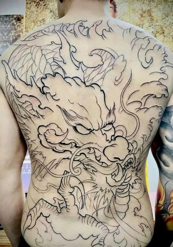 Hình Xăm Đầu Rồng Full Lưng: Biểu Tượng Quyền Lực và Uy Danh 37