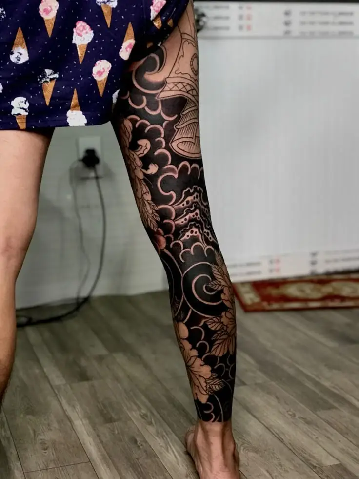 Hình Xăm Full Chân Nhật Cổ Trắng Đen Đẹp 8