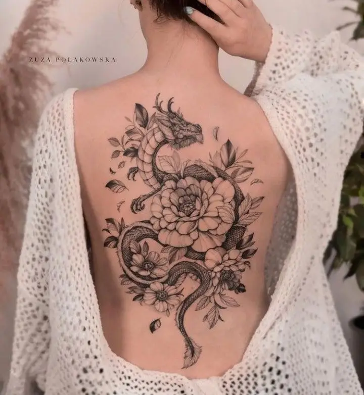 Hình xăm full lưng nữ: Kiểu dáng đẹp và ý nghĩa 18
