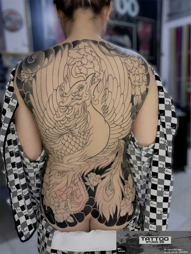 Hình xăm full lưng nữ: Kiểu dáng đẹp và ý nghĩa 46