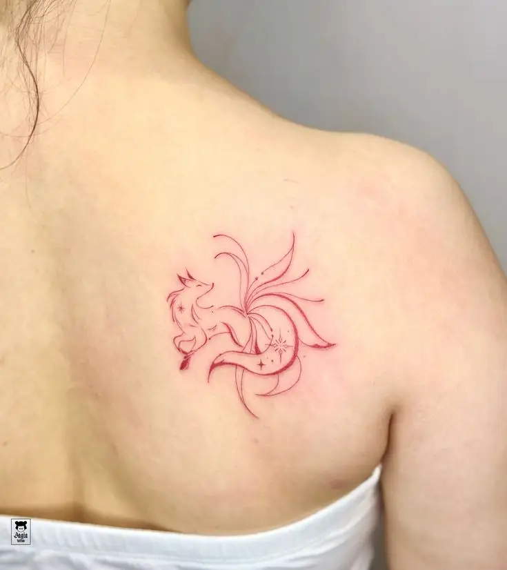 Hình Xăm Hồ Ly 9 Đuôi: Biểu Tượng Của Sự Thông Minh 34