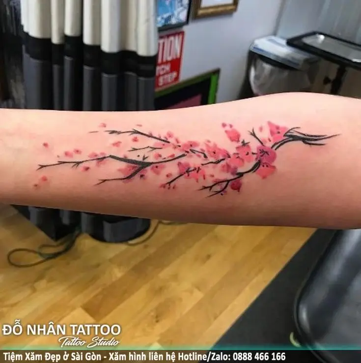 Hình Xăm Hoa Đào Cho Nữ – Nét Đẹp Thanh Tĩnh