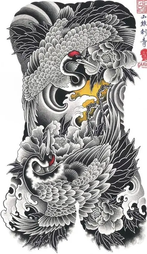 Hình Xăm Kín Lưng Đẹp – Nghệ Thuật Tạo Dáng Cho Phái Đẹp