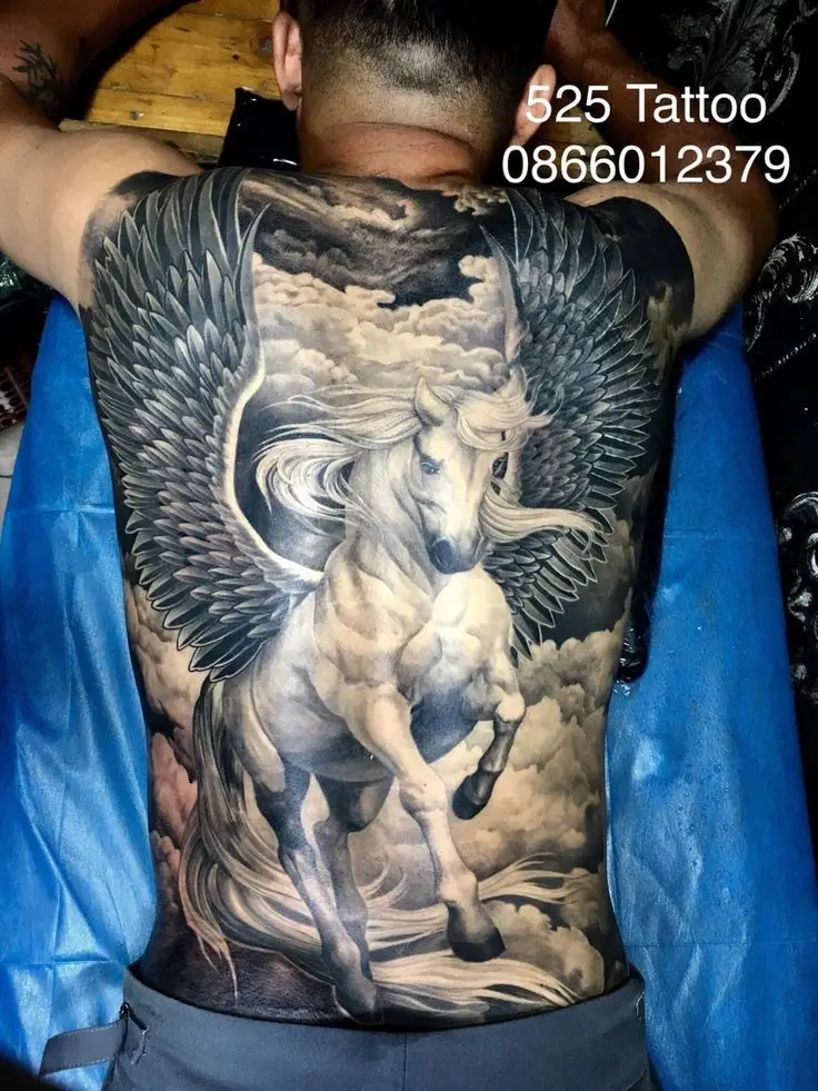 Hình Xăm Ngựa Full Lưng: Khám Phá Nghệ Thuật Và Ý Nghĩa