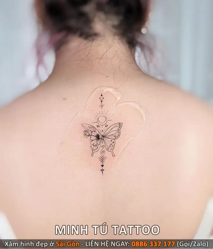 Hình Xăm Ở Lưng Nữ: Xinh Đẹp và Cá Tính 28
