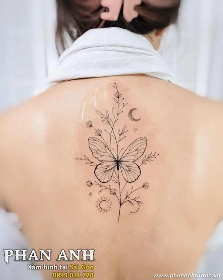 Hình Xăm Ở Lưng Nữ: Xinh Đẹp và Cá Tính 35