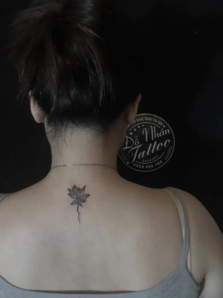 Hình Xăm Ở Lưng Nữ: Xinh Đẹp và Cá Tính 43