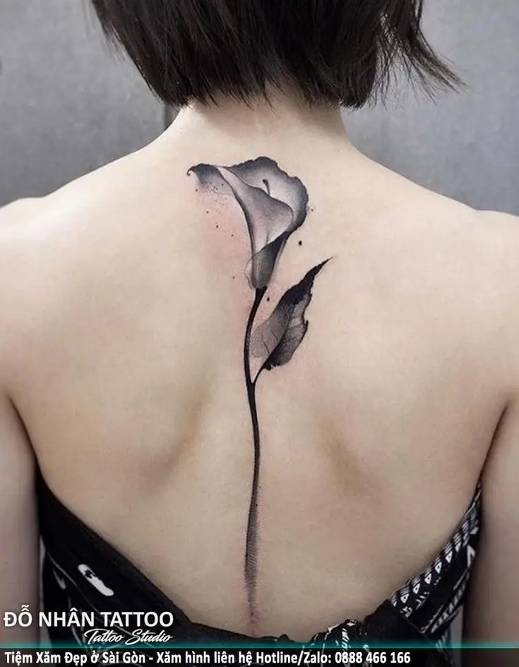 Hình Xăm Ở Lưng Nữ: Xinh Đẹp và Cá Tính 51