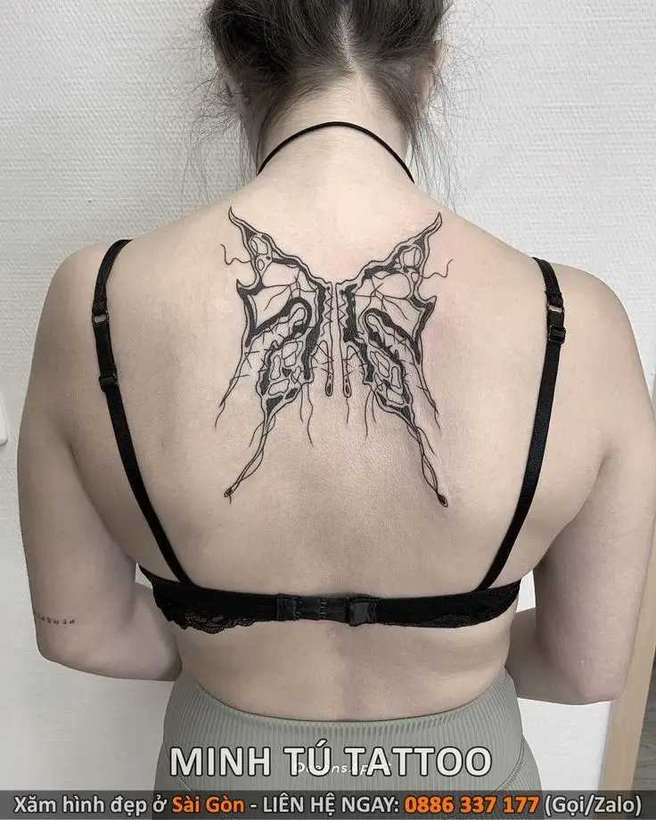 Hình Xăm Ở Lưng Nữ: Xinh Đẹp và Cá Tính 55