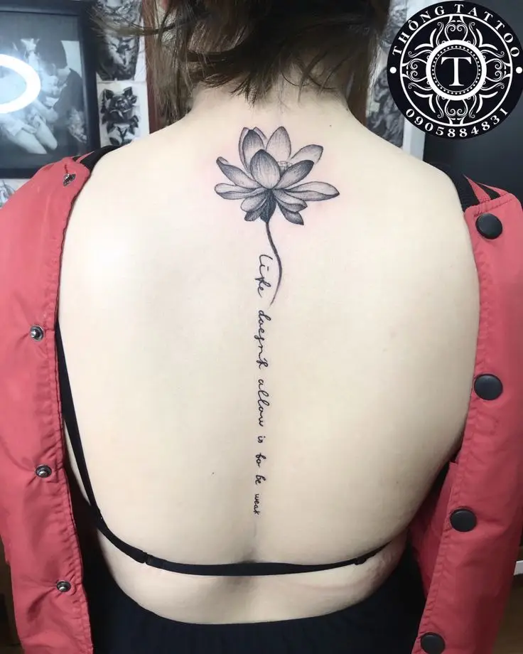 Hình Xăm Ở Lưng Nữ: Xinh Đẹp và Cá Tính 56