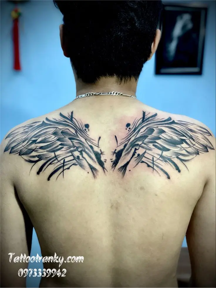 Hình Xăm Đôi Cánh Sau Lưng Nam: Ý Nghĩa Và Các Mẫu Đẹp