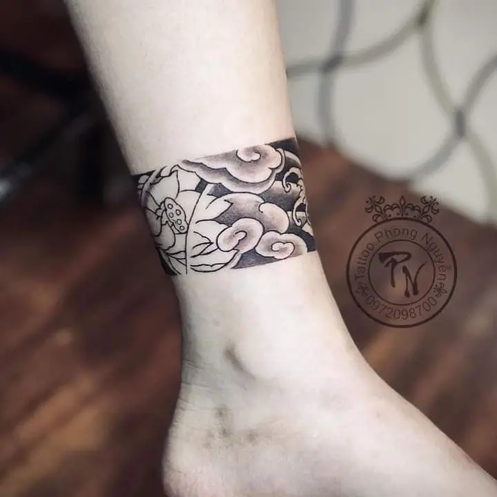 Hình Xăm Vòng Nhật Cổ - Ý Nghĩa và Ảnh Đẹp 71