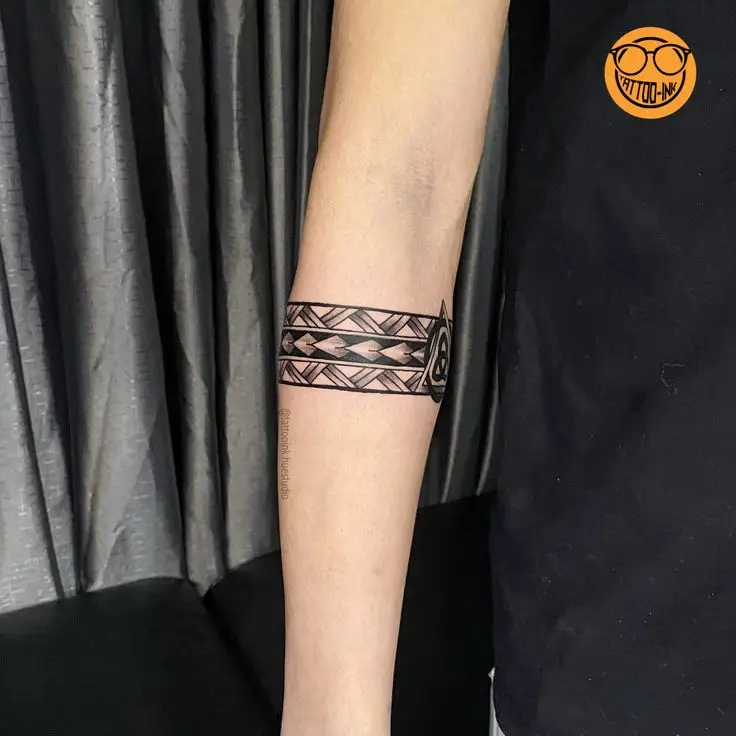 Hình Xăm Vòng Tay Đơn Giản: Thể Hiện Phong Cách Của Bạn 65