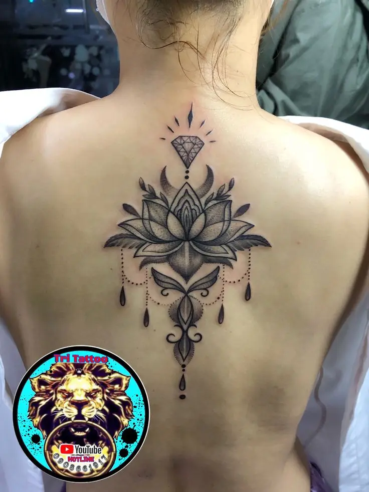 Những Hình Xăm Ở Bụng Cho Nữ Tự Tin 11